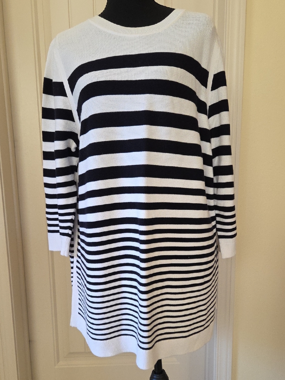 Talbots Black And White Striped Tunic Sweater, Size XL